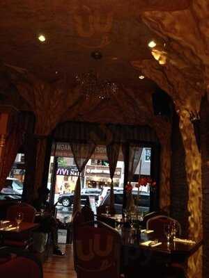 Mezini Restaurant & Raw Bar