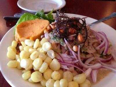 4 Suyos Peruvian Cuisine