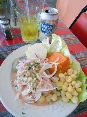 4 Suyos Peruvian Cuisine