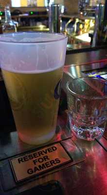 Apache Joe's Bar And Grill