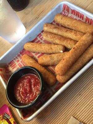 Applebee's Grill + Bar