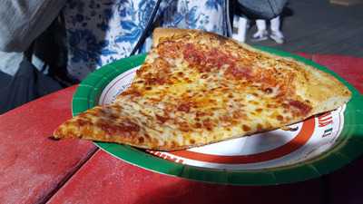 Deno's Snack Bar - Famiglia Pizzeria