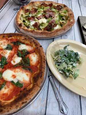 Parlor Pizza Bar River North