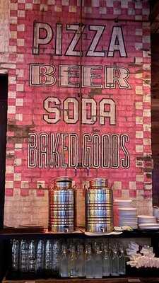 Parlor Pizza Bar River North