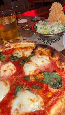 Parlor Pizza Bar River North