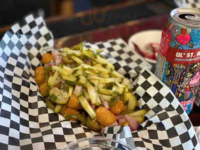 Twisted Hippo Taproom And Eatery