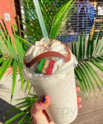 433 Graham Avenue Deli