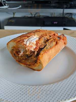 433 Graham Avenue Deli