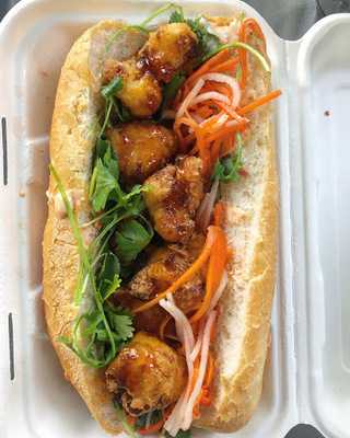 Hippies Chicken & Waffles