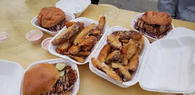 Hippies Chicken & Waffles