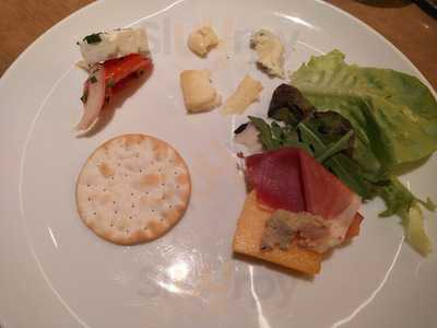 The Grand Cafe American Restaurant And Bar