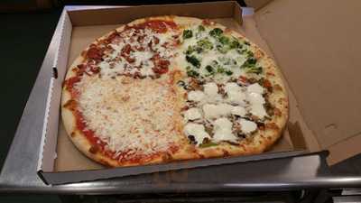 Leandro's Pizza House