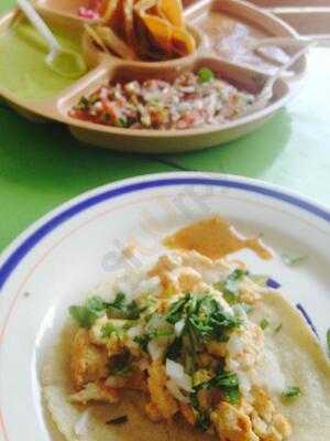 El Azteca Taqueria