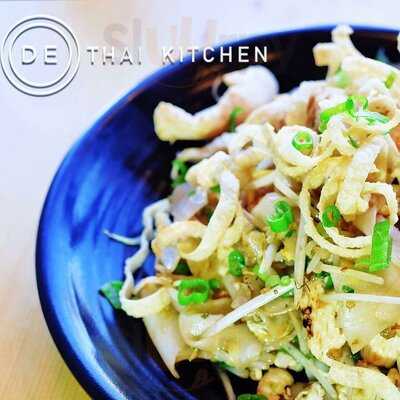 D E Thai Kitchen