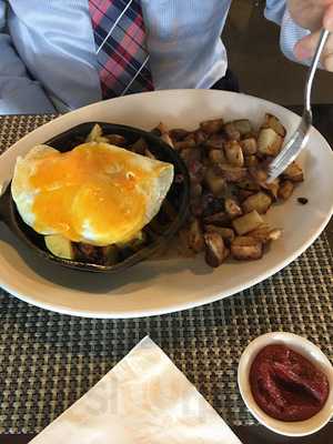 Kfmbistro By Terra American Bistro