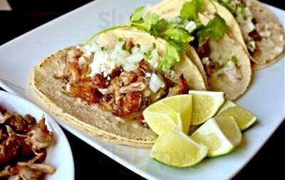 Carnitas Y Tortas Ahogadas Guadalajara