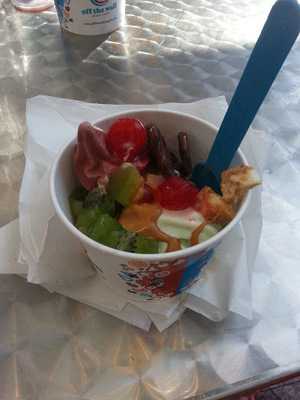 Off The Wall Frozen Yogurt
