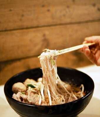 Aroy Dee Thai Kitchen