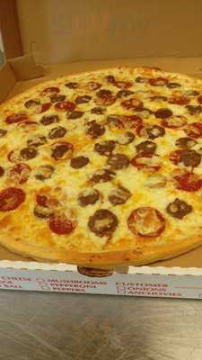 Gennaro's Famous Pizza