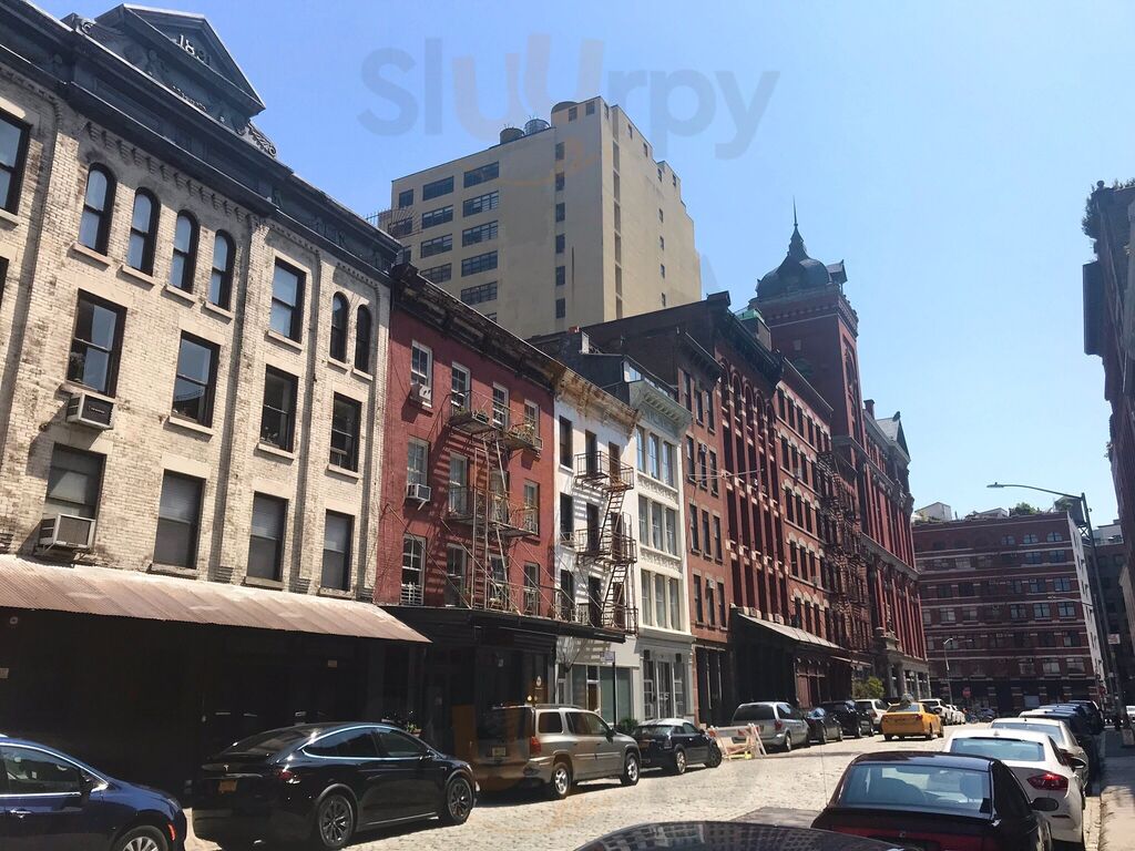 Greenwich Street Taven