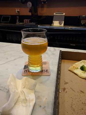 Buzzworks Craft Beer Sports Tavern