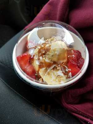 Menchie's Frozen Yogurt