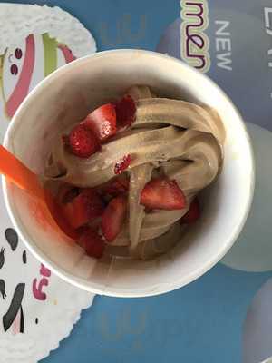 Menchie's Frozen Yogurt