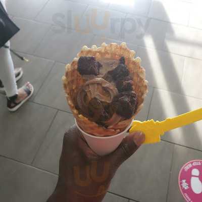 Menchie's Frozen Yogurt