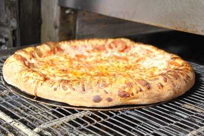 Bambino's Pizza & Deli 3