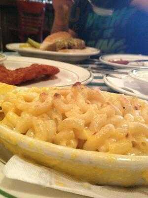 Luke's Bar And Grill