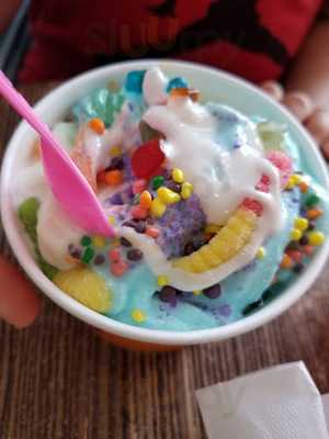 Josi's Frozen Yogurt Cafe