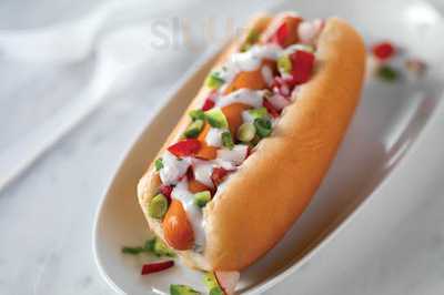 Frankies Dogs On The Go