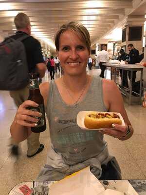 Frankies Dogs On The Go