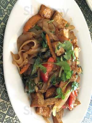 Tuk Tuk One Thai Food