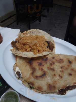 New Santa Ana Restaurant