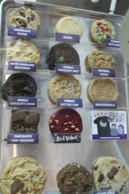 Insomnia Cookies