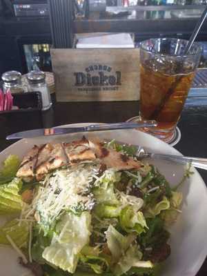 Local Tap Bar And Grill