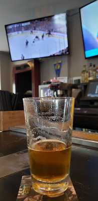 Local Tap Bar And Grill