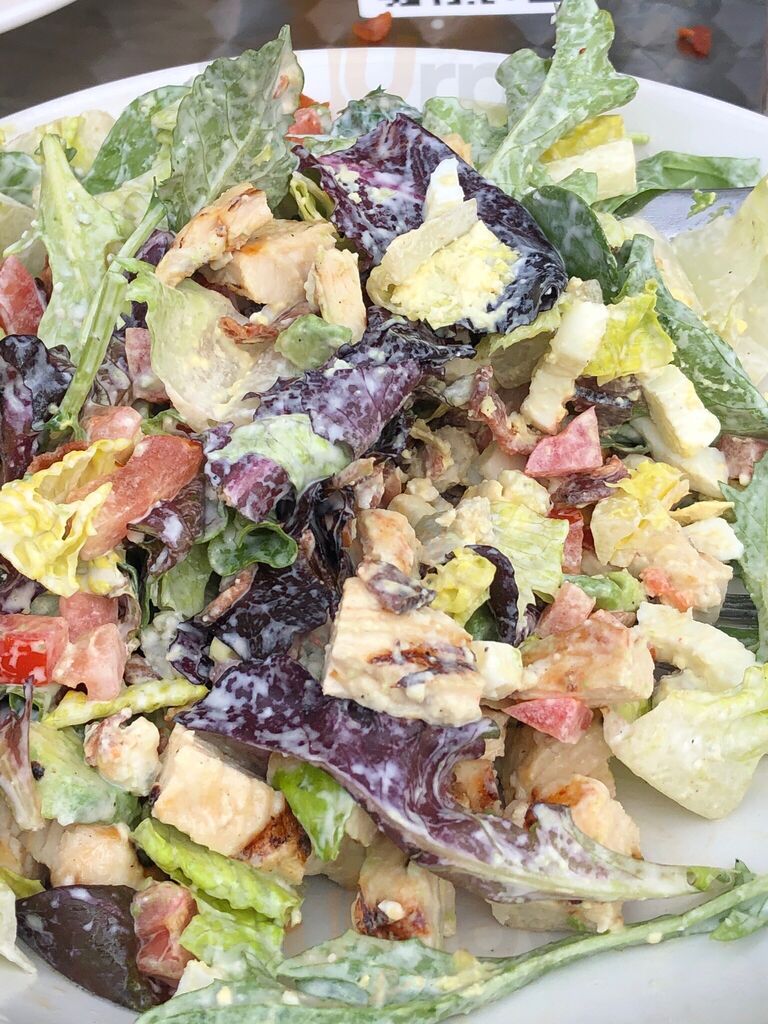 Local Tap Bar And Grill