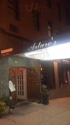 Arturo's York Ave