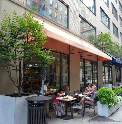 Sant Ambroeus Coffee Bar At Loews Regency Hotel