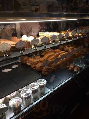 Sant Ambroeus Coffee Bar At Loews Regency Hotel