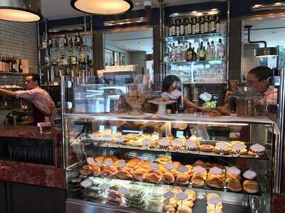 Sant Ambroeus Coffee Bar At Loews Regency Hotel