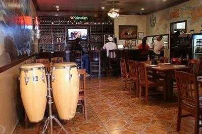 El Rincon Cubano Restaurant