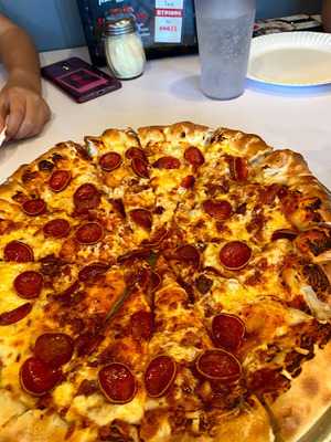 Round Table Pizza