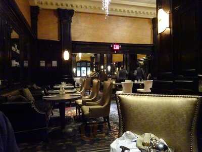 Round Table Restaurant