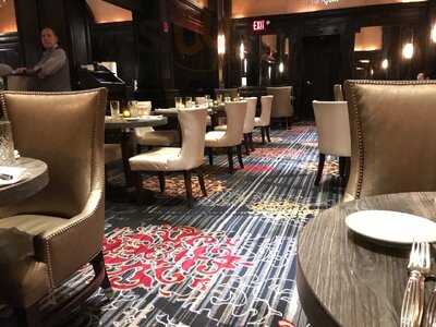 Round Table Restaurant