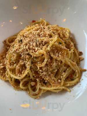 Larina Pastificio & Vino