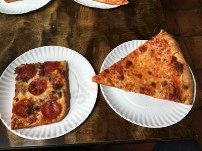 Garlic New York Pizza Bar