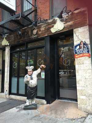 Garlic New York Pizza Bar